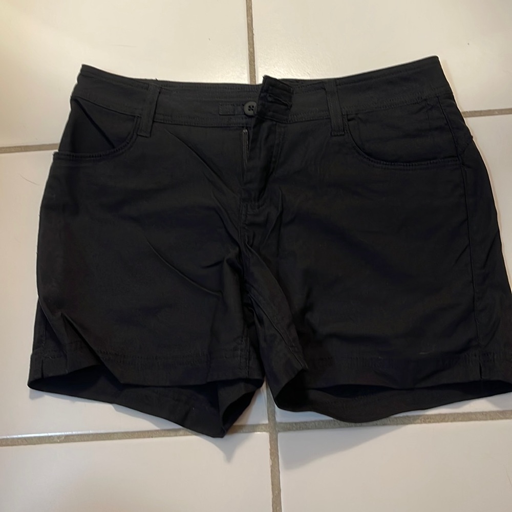 Prana Halle Shorts, Size 6 with 5inch inseam